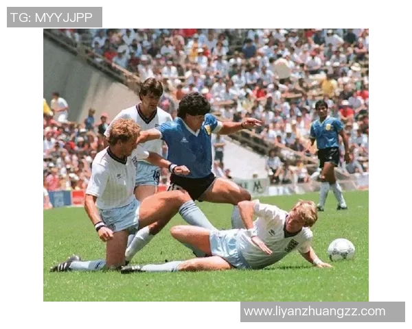 足球球星成长必备指南从技术提升到心理素质全面解析 足球球星成长必备指南从技术提升到心理素质全面解析